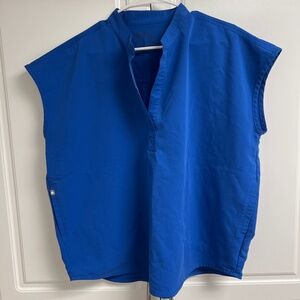 Large figs set. Rafaela Oversized Scrub Top And Uman Relaxed Jogger Scrub Pants